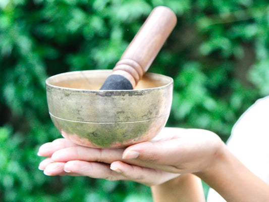 Small Old 'Tara' Singing Bowl - Base Note F4 (344 Hz)