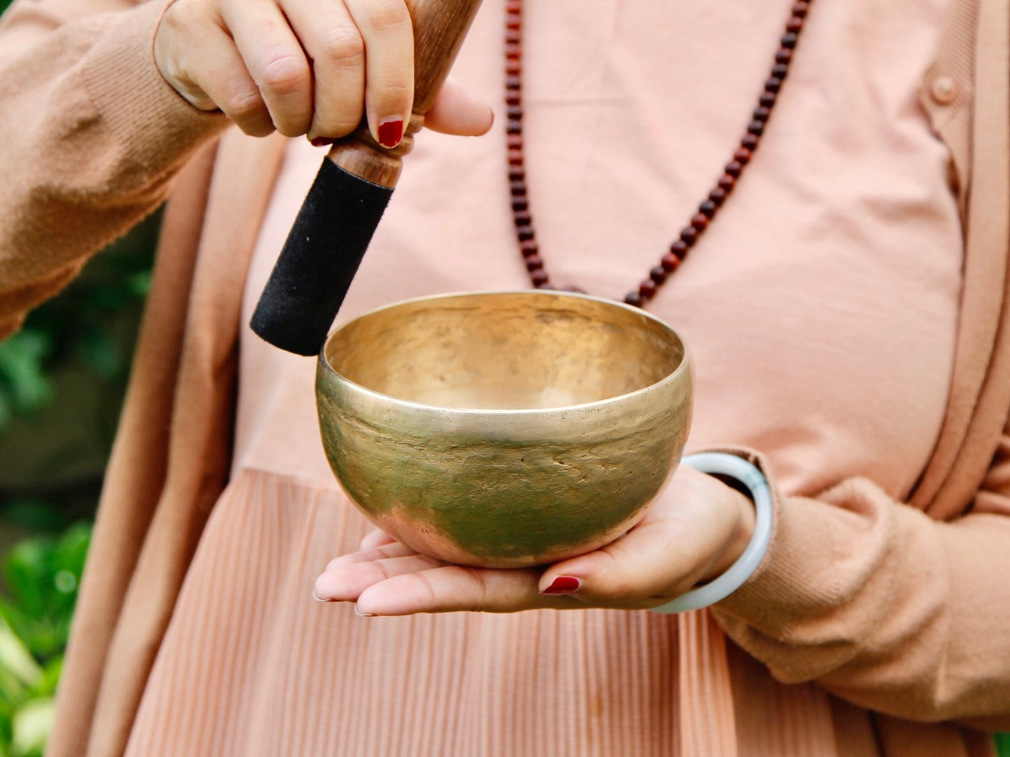 Small Old 'Tara' Singing Bowl - Base Note E4 (326 Hz)