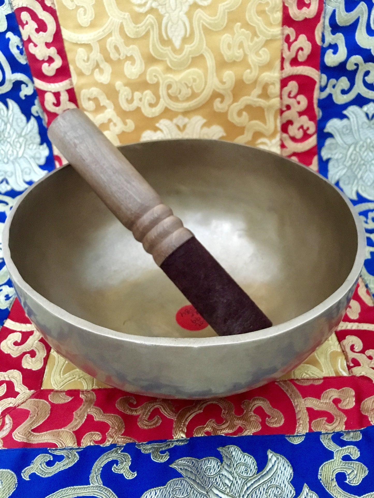 19 cms Medium Contemporary Flow Singing Bowl - Base Note G (199 Hz)