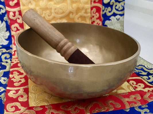 19 cms Medium Contemporary Flow Singing Bowl - Base Note G (199 Hz)